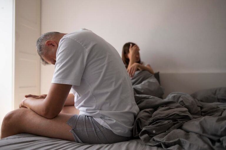Pareja afectada por la disfunción eréctil